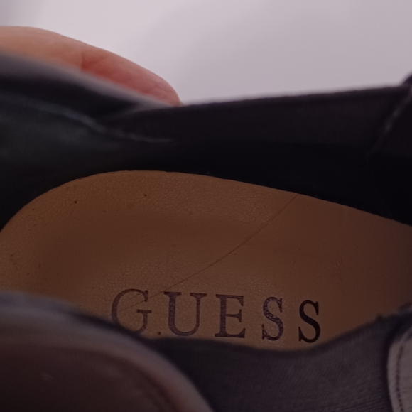 GUESS high stacked heels Size 9 black elastic leather - Picture 8 of 9